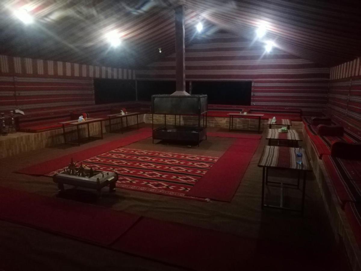 Wadi Rum Local Guide Camp מראה חיצוני תמונה