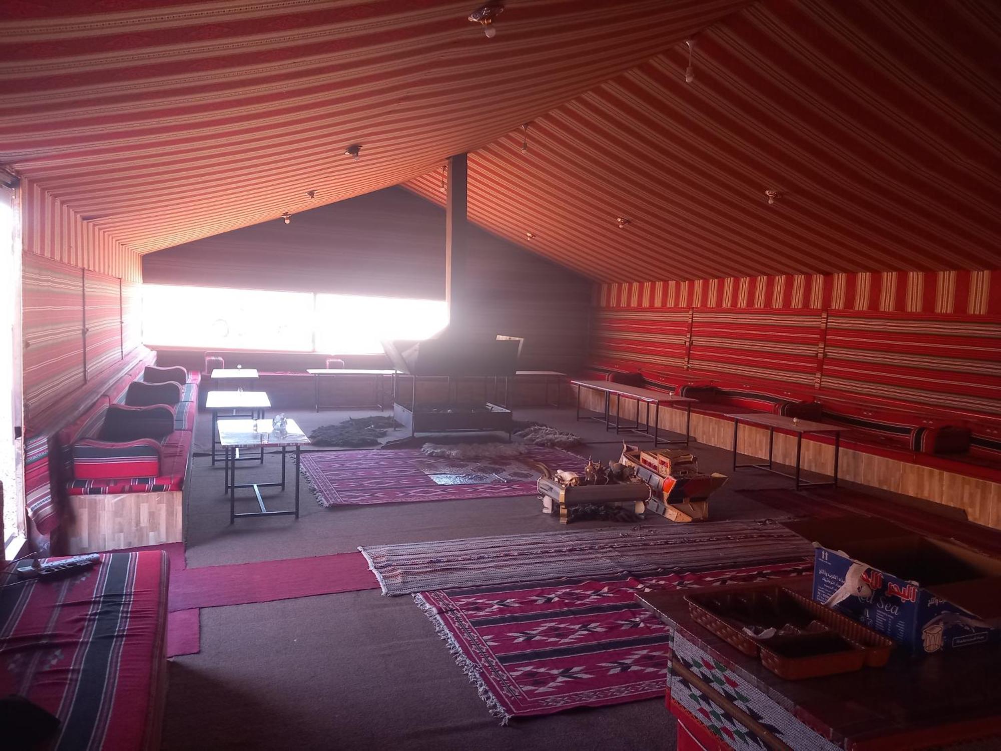 Wadi Rum Local Guide Camp מראה חיצוני תמונה